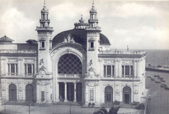 Bari_Teatro_Margherita_frontale.jpg